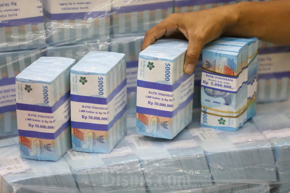 Rupiah Melemah Menjelang Ramadan, Ditutup Rp16.595,5 per Dolar AS