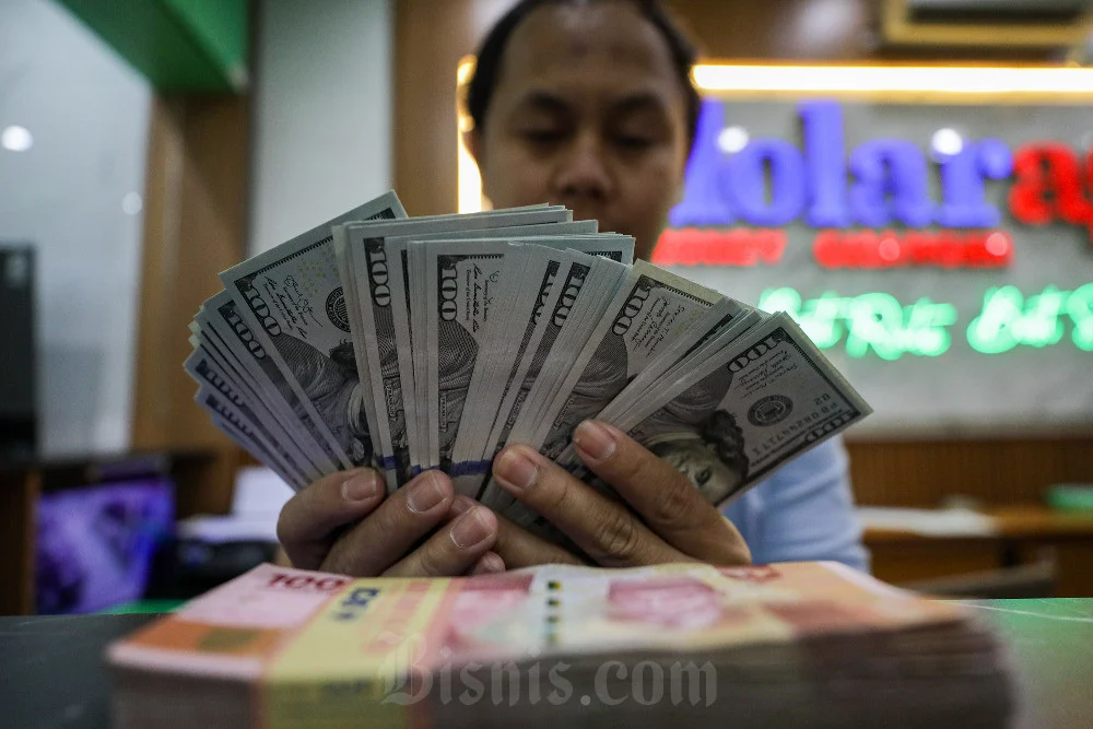 Awal Perdagangan Positif, Rupiah Sentuh Level Rp16.560 per Dolar AS